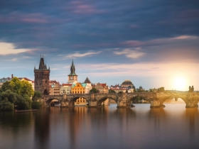 IVF im Ausland: Warum sich eine Reise nach Prag lohnt
