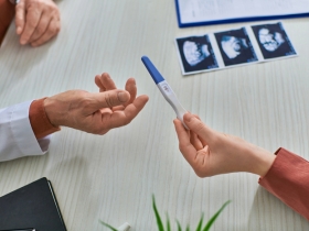 IVF kompakt: Ablauf, Chancen und Risiken